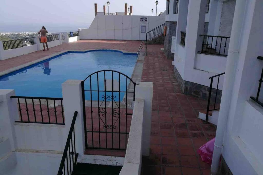 Precioso Apartamento De Dos Plantas Con Vistas Frigiliana Exterior photo