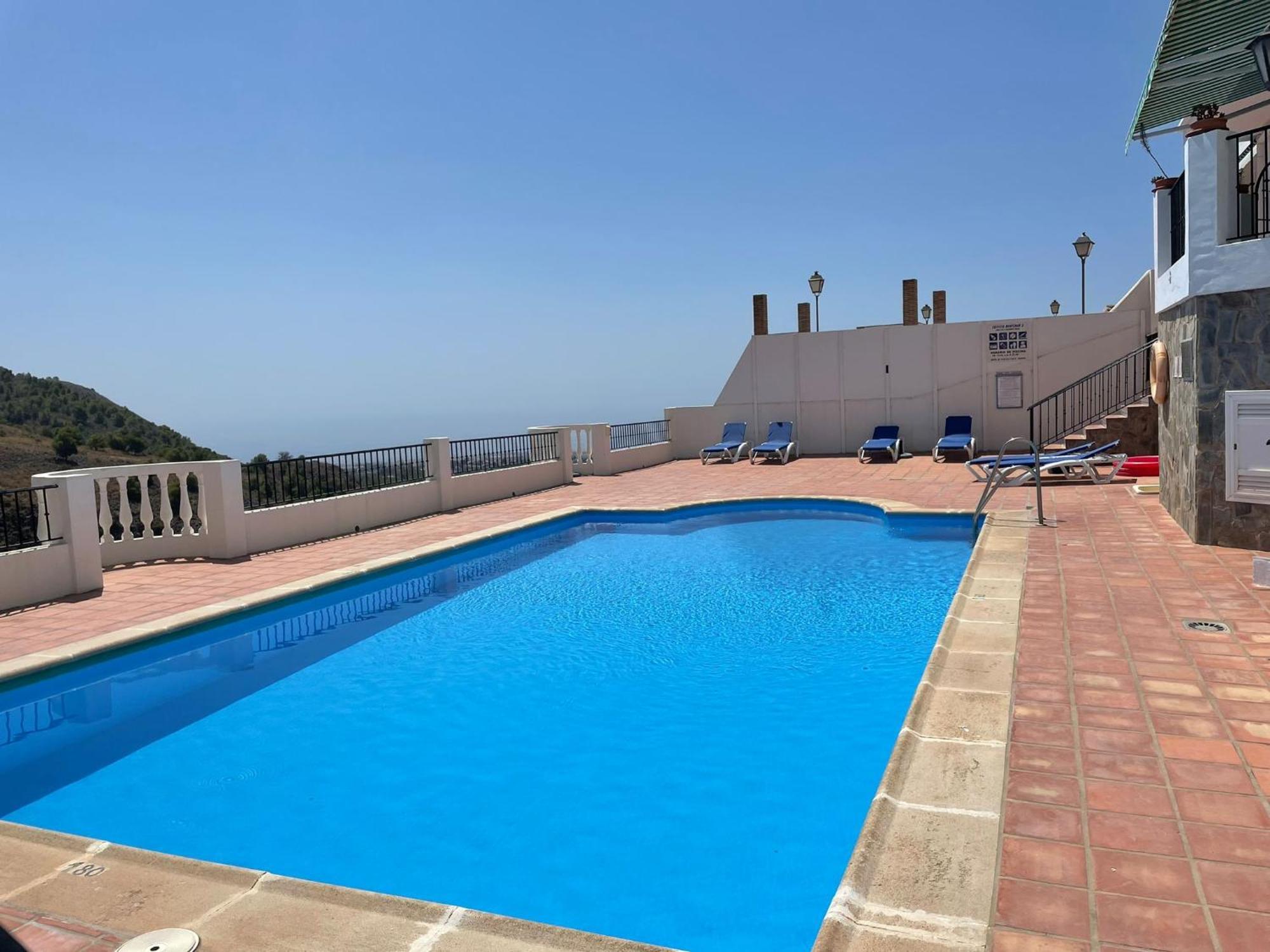 Precioso Apartamento De Dos Plantas Con Vistas Frigiliana Exterior photo